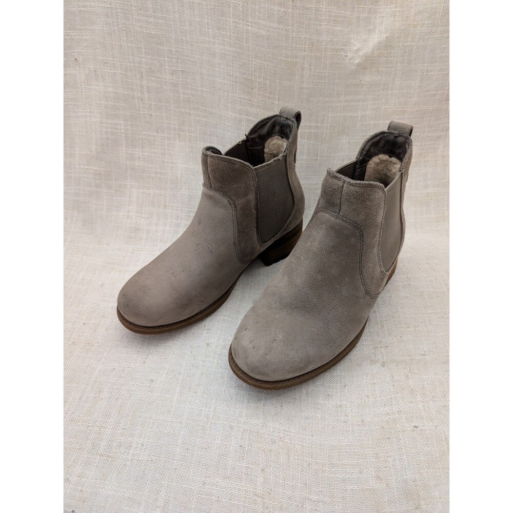 UGG Women’s Gray Suede Chelsea Boots Faux Fur Lined - Size 6